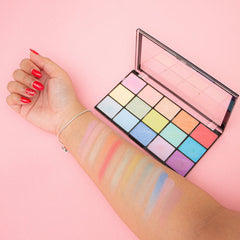 Revolution Makeup Revolution Reloaded Palette Sugar Pie – Highly Pigmented Blendable Matte Shimmer Eyeshadow Palette 16.5g